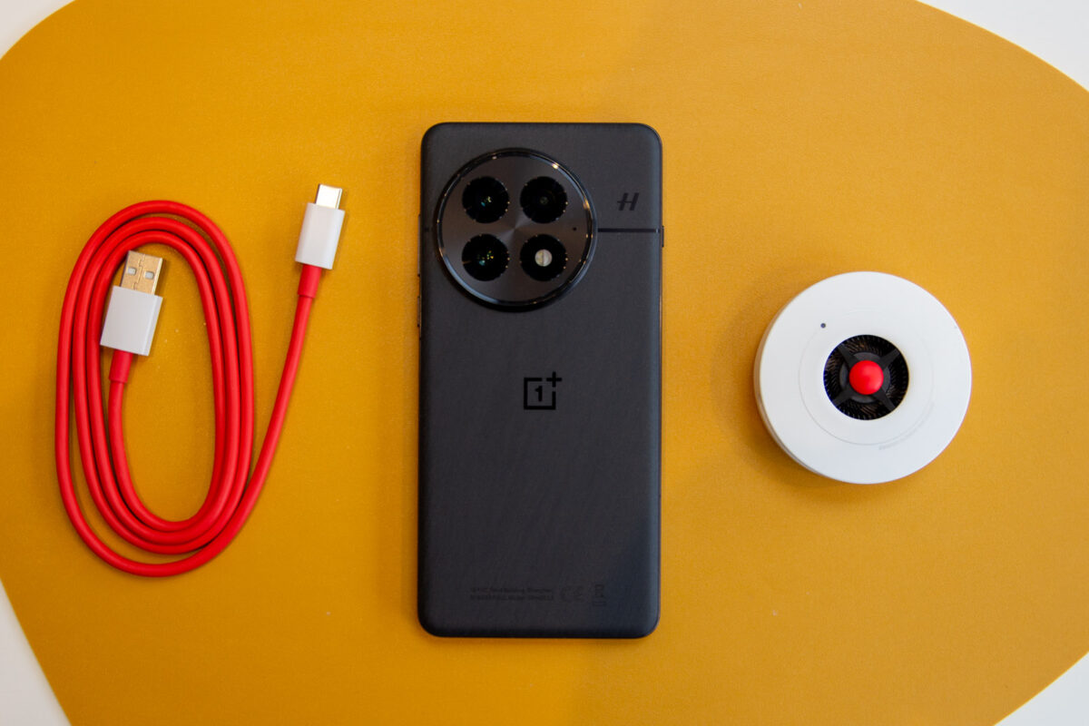 OnePlus 13 | 12GB RAM 256GB Storage Midnight Ocean | Smarter with OnePlus AI |